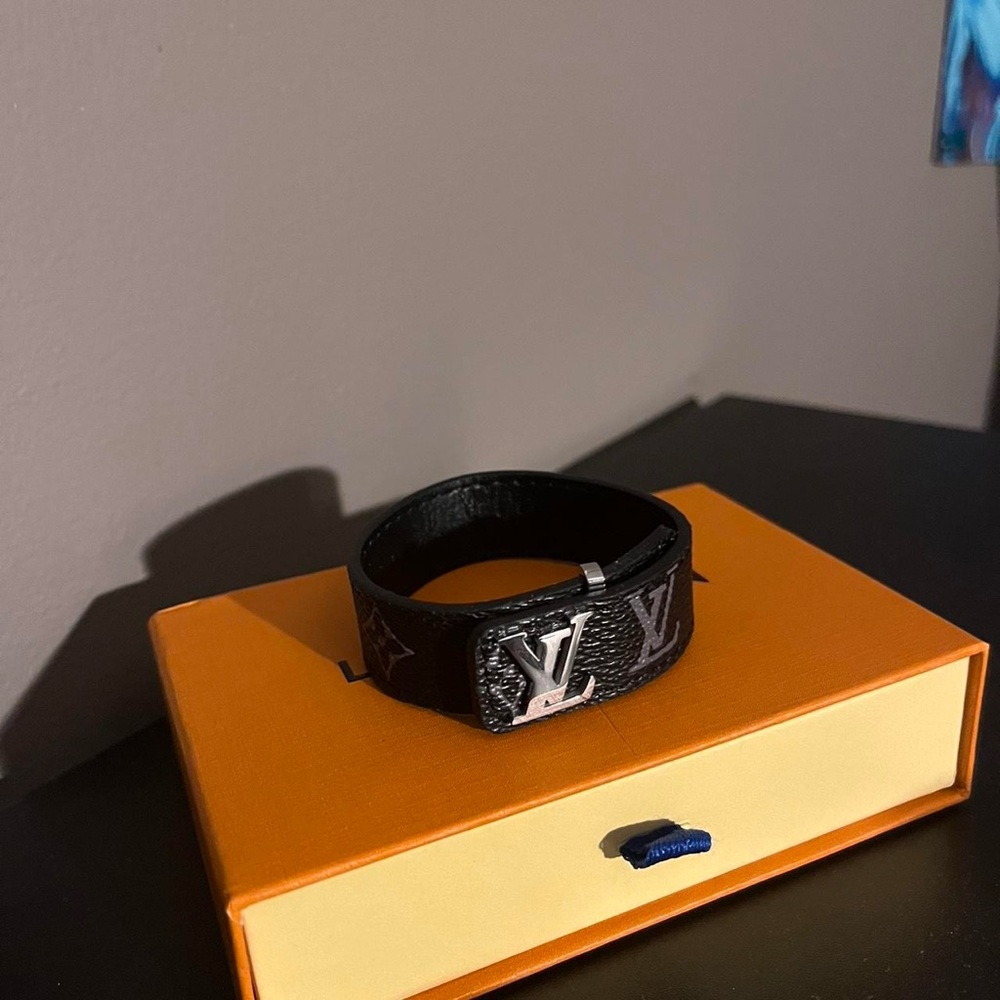 Lv slim bracelet